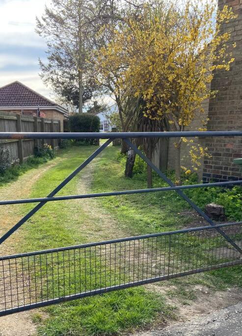 Field Cottage Whittlesey Exterior photo